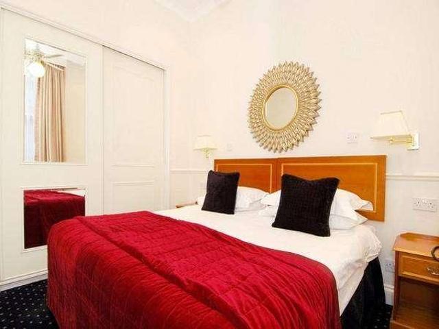 Apartment for rent in Earl's Court, Greater London