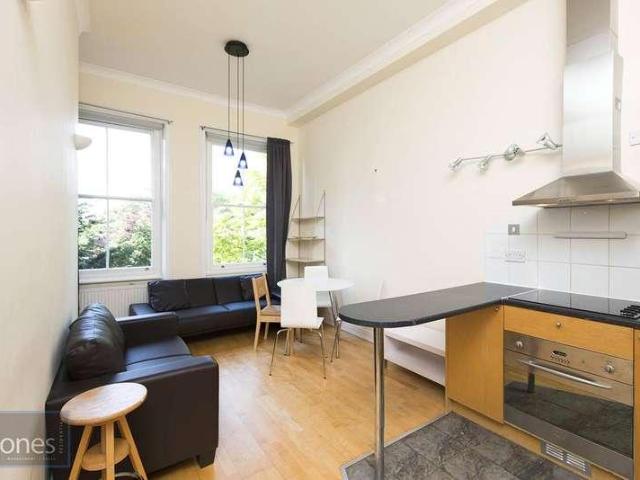 Apartment for rent in Chalk Farm, Greater London