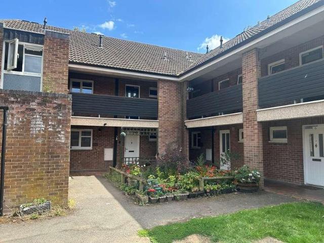 Apartment for rent in Panshanger, Fretherne