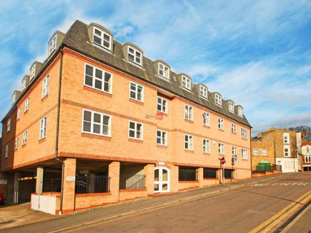 Apartment for rent in Bourne Vale, Kent