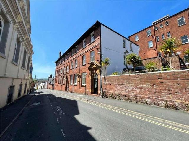 Apartment for rent in Watergate, Devon