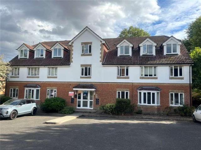 Apartment for rent in Woking, Surrey