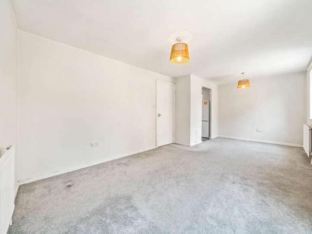 Apartment for rent in Battersea, Greater London