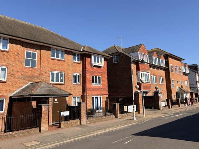 Apartment for rent in Kensington, Greater London