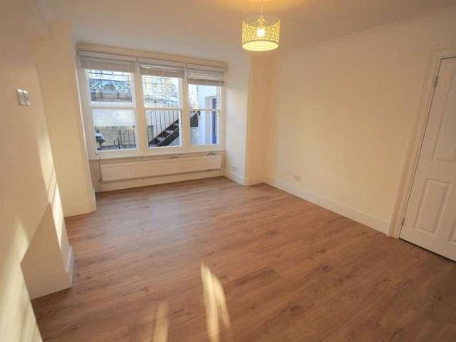 Apartment for rent in London Borough of Hounslow, Greater London