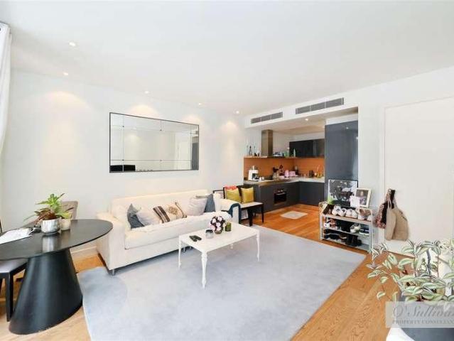 Apartment for rent in Covent Garden, Victoria