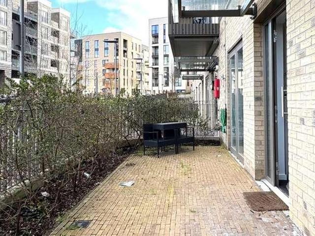 Apartment for rent in Stratford Marsh, Greater London