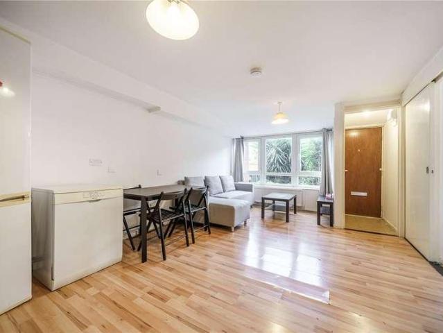 Apartment for rent in Nunhead, Greater London