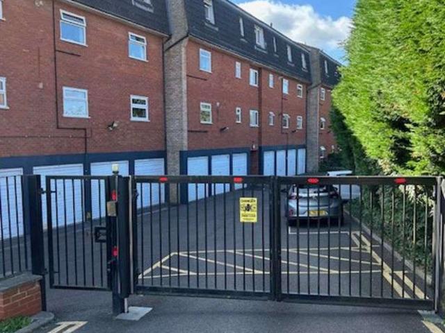 Apartment for rent in High Barnet, Greater London