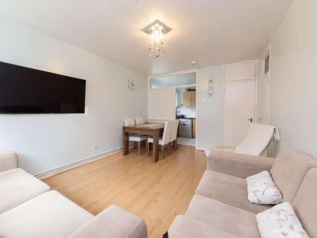 Apartment for rent in Cross In Hand, East Sussex