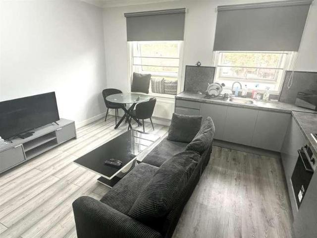 Apartment for rent in South Hampstead, Greater London