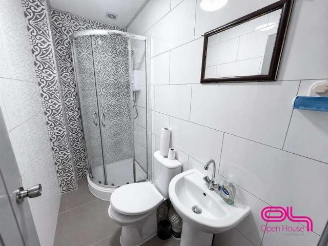 Apartment for rent in Lee Bank, Greater Manchester