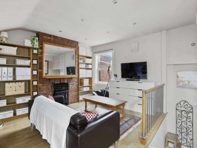 Apartment for rent in Hornsey, Greater London