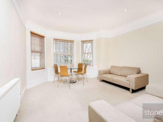 Apartment for rent in Chalk Farm, Greater London