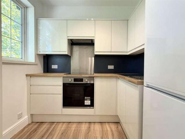 Apartment for rent in South Woodford, Greater London