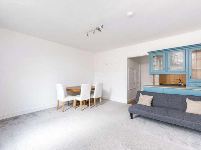Apartment for rent in Covent Garden, Victoria