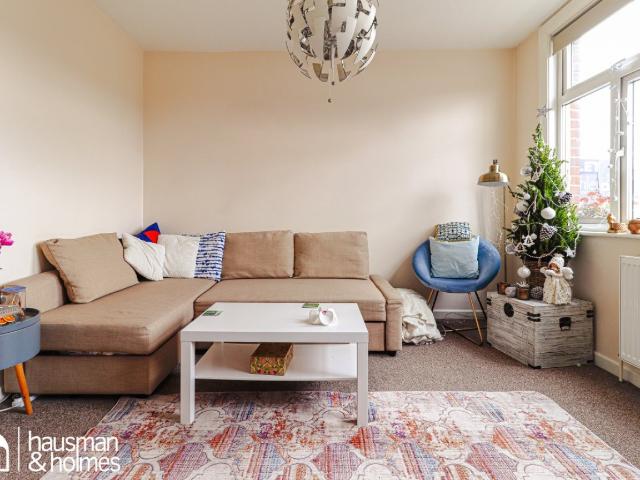 Apartment for rent in Temple Fortune, Greater London