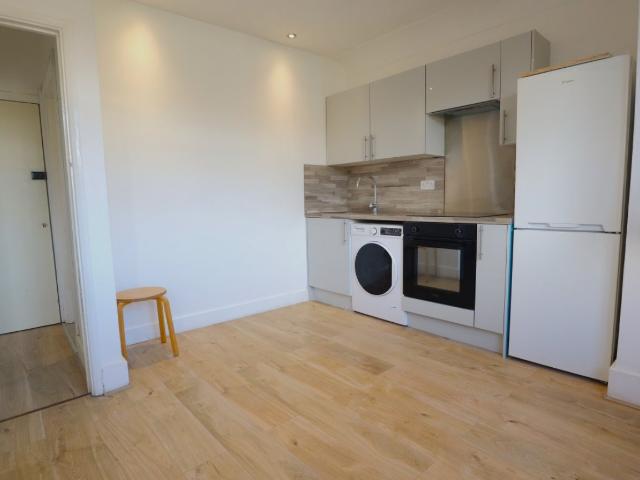Apartment for rent in Brent Cross, Greater London