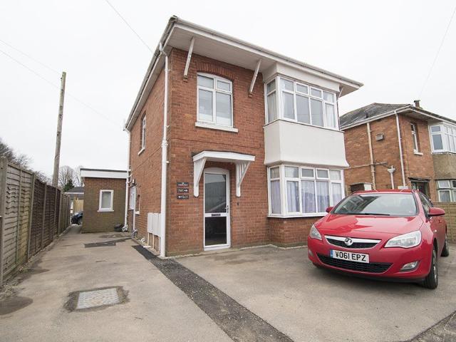 Apartment for rent in Talbot Village, Bournemouth