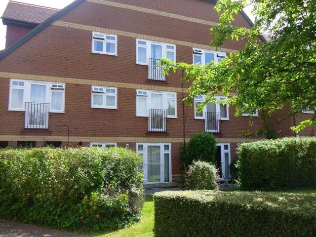 Apartment for rent in London Borough of Sutton, Greater London