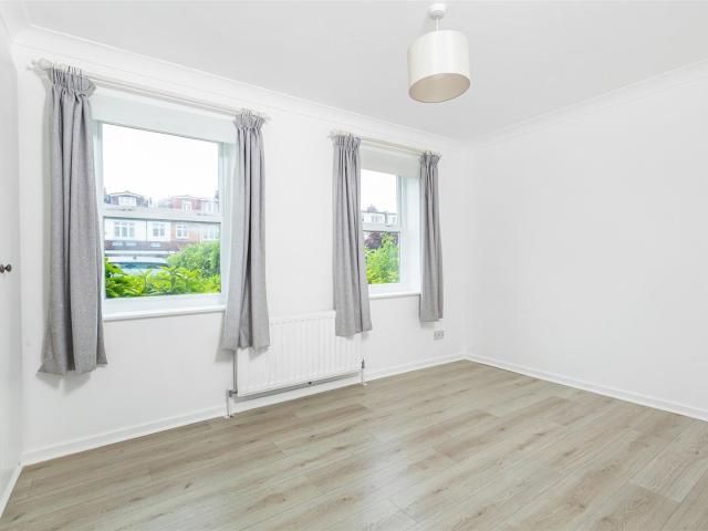 Apartment for rent in London Borough of Richmond upon Thames, Greater London