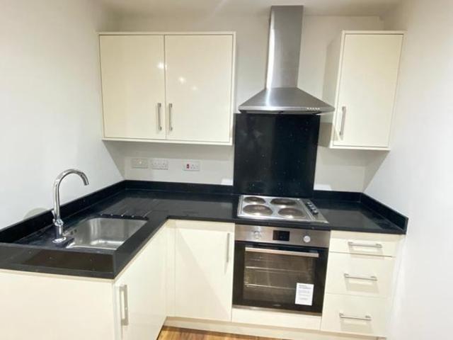 Apartment for rent in London Borough of Ealing, Hanwell