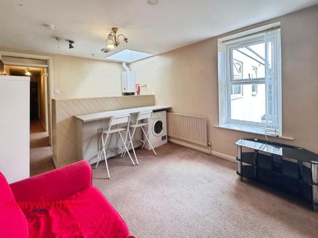 Apartment for rent in Dalton, South Yorkshire