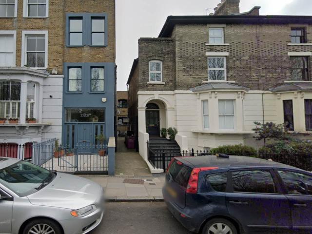 Apartment for rent in Mile End, Greater London