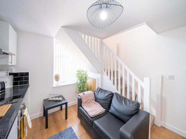 Apartment for rent in Kirkstall, West Yorkshire