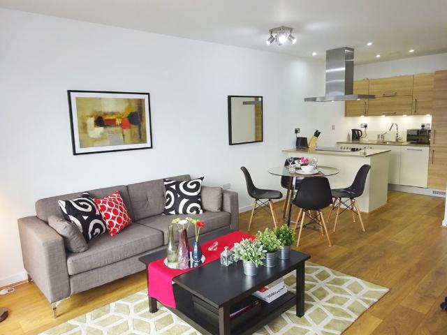 Apartment for rent in Poplar Grove, Greater London