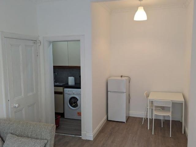 Apartment for rent in Stenhouse, Scotland