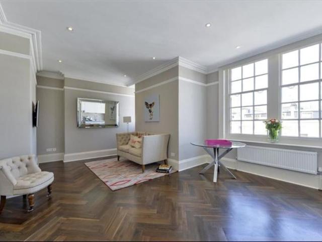 Apartment for rent in Earl's Court, Greater London