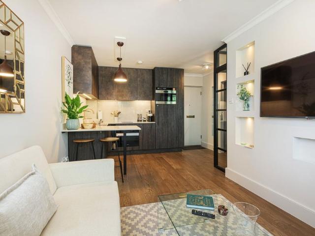 Apartment for rent in London Borough of Wandsworth, Greater London