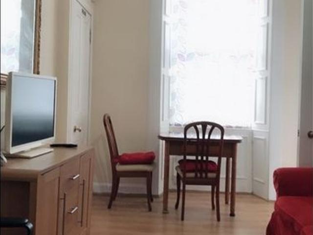 Apartment for rent in Mayfield, Newington