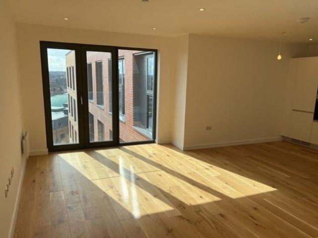 Apartment for rent in Park Central, Birmingham