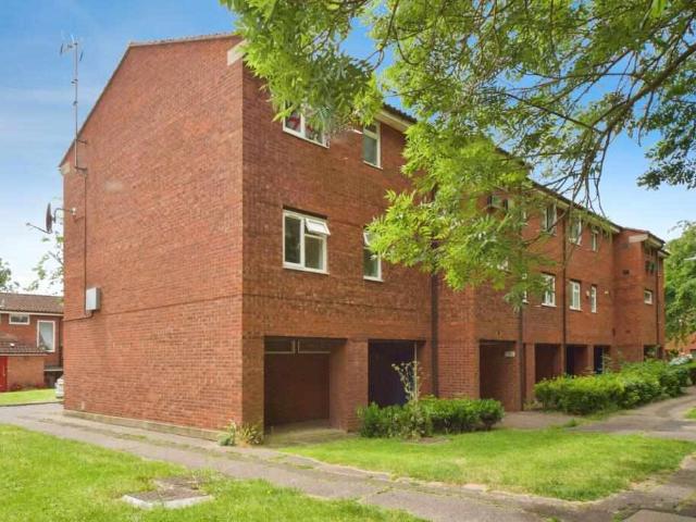 Flat for sale in London, Greater London