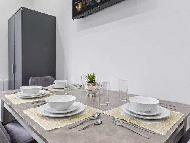 Apartment for rent in Temple Fortune, Greater London