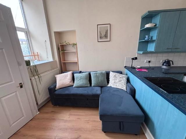 Apartment for rent in Stenhouse, Scotland