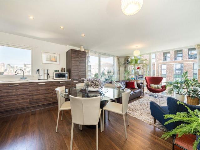 House for rent in Walworth, Greater London