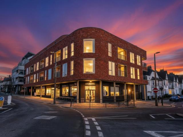 Flat for sale in Alton Barnes, Essex