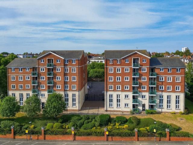 Property for sale in Milton, Alton Barnes