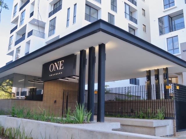 Apartment for rent in Parkwood, Rosebank