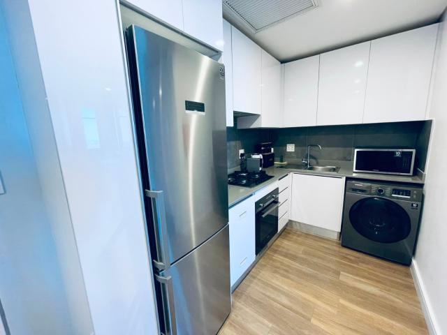 Apartment for rent in Illovo, Rosebank