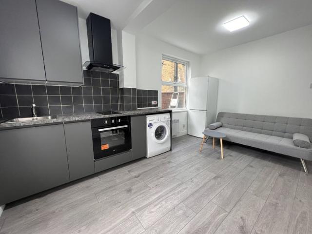 Apartment for rent in Shepherd's Bush, Greater London