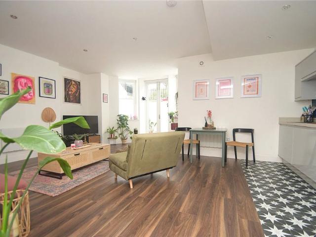 Apartment for rent in Cayton