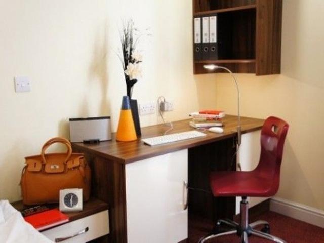 Room for rent in Great Horton, West Yorkshire
