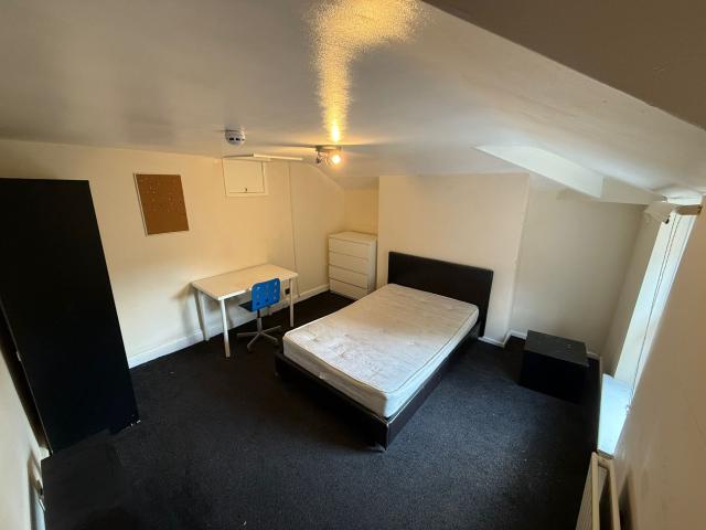 Room for rent in Ladybarn, Manchester