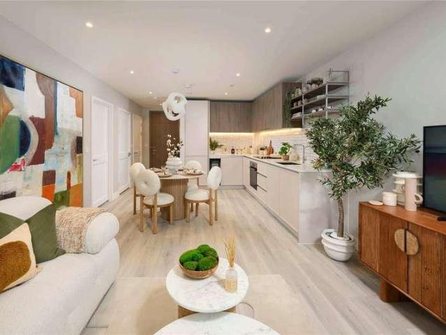 House for sale in Kidbrooke, Greater London