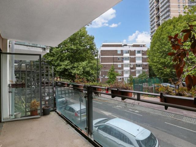 House for sale in Bermondsey, Greater London