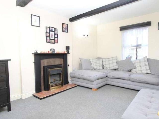 House for sale in Undercliffe, West Yorkshire